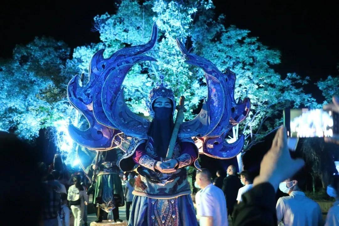 逃离香蕉农田